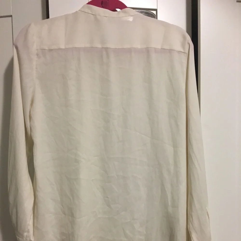 Anne Taylor Cream Ruffle Front Blouse - Picture 6 of 6